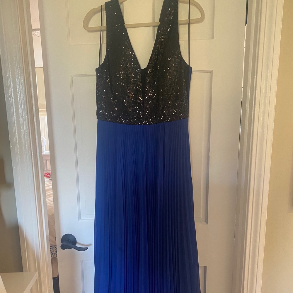Nicole Miller Black and Blue Ball Gown